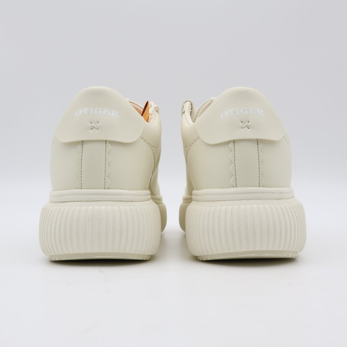 1182A621-101 Onitsuka Tiger Otiger Court Cream (Women's)