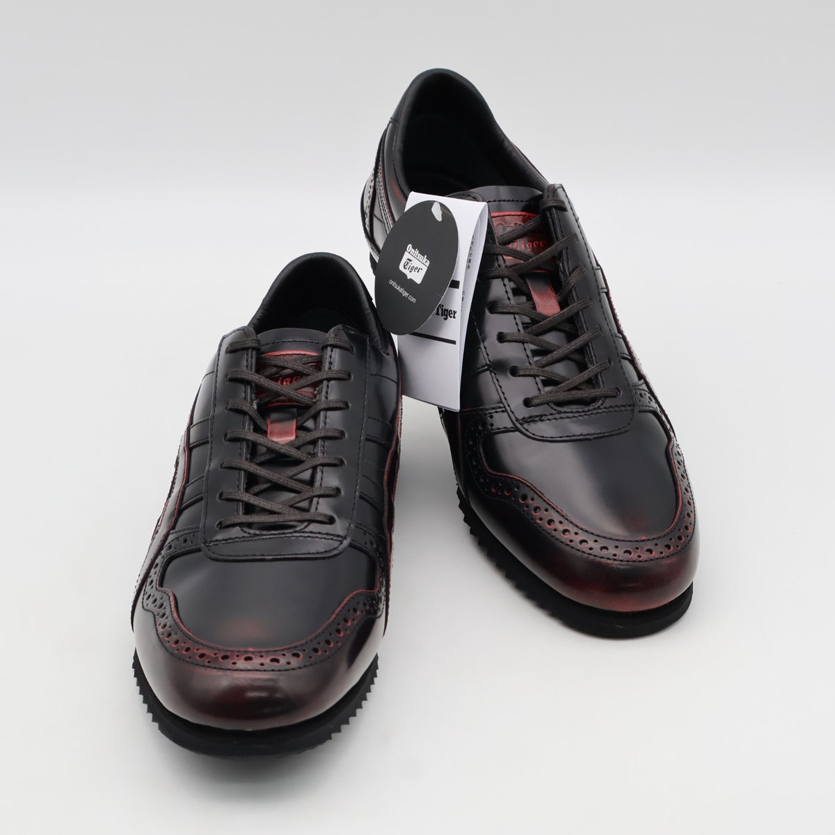 1181A610-200 Onitsuka Tiger NIPPON MADE ULTIMATE TRAINER LICORICE BROWN (Men's)