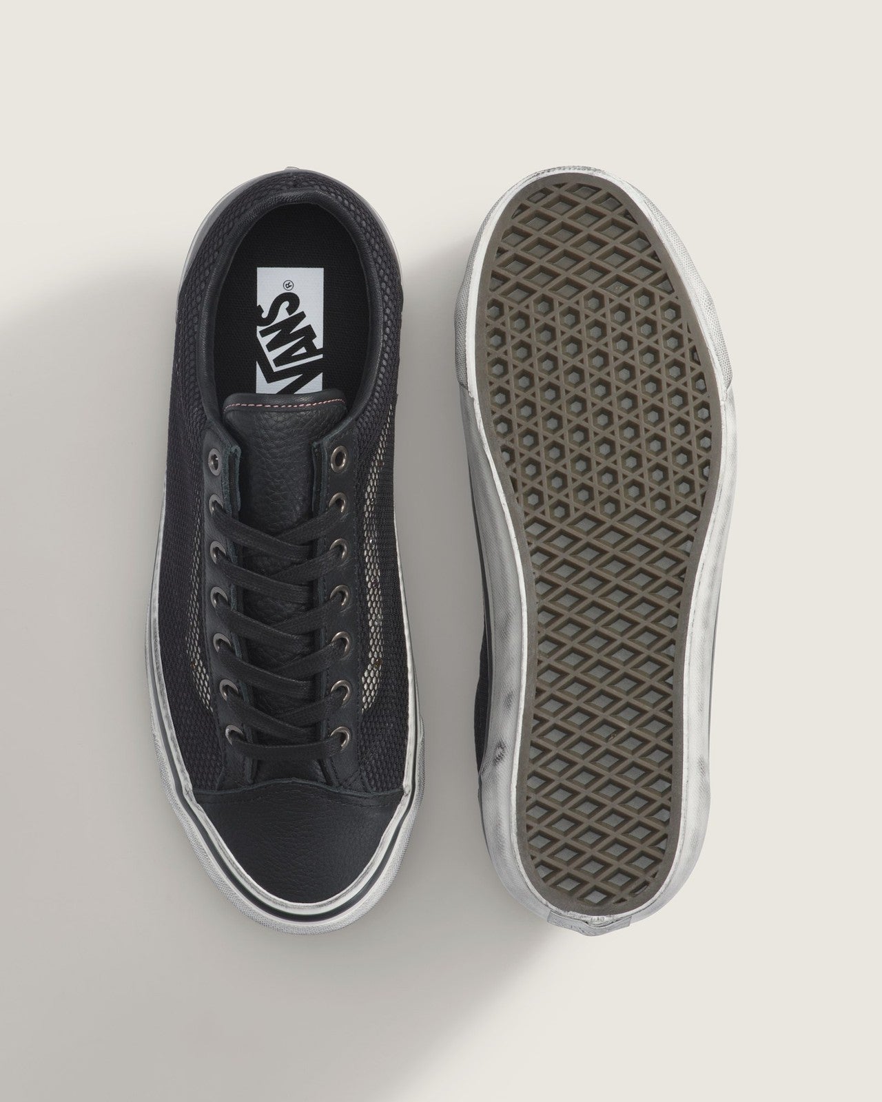 VN000D9RBM8 VN000D9RBM8 Vans Premium Old Skool 36 Combat Black (Men's)