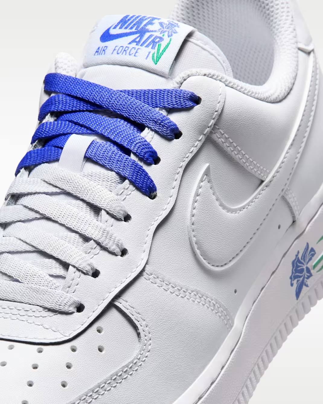 IF0498-101 Nike Women's Air Force 1 Low '07 SE "Iris"