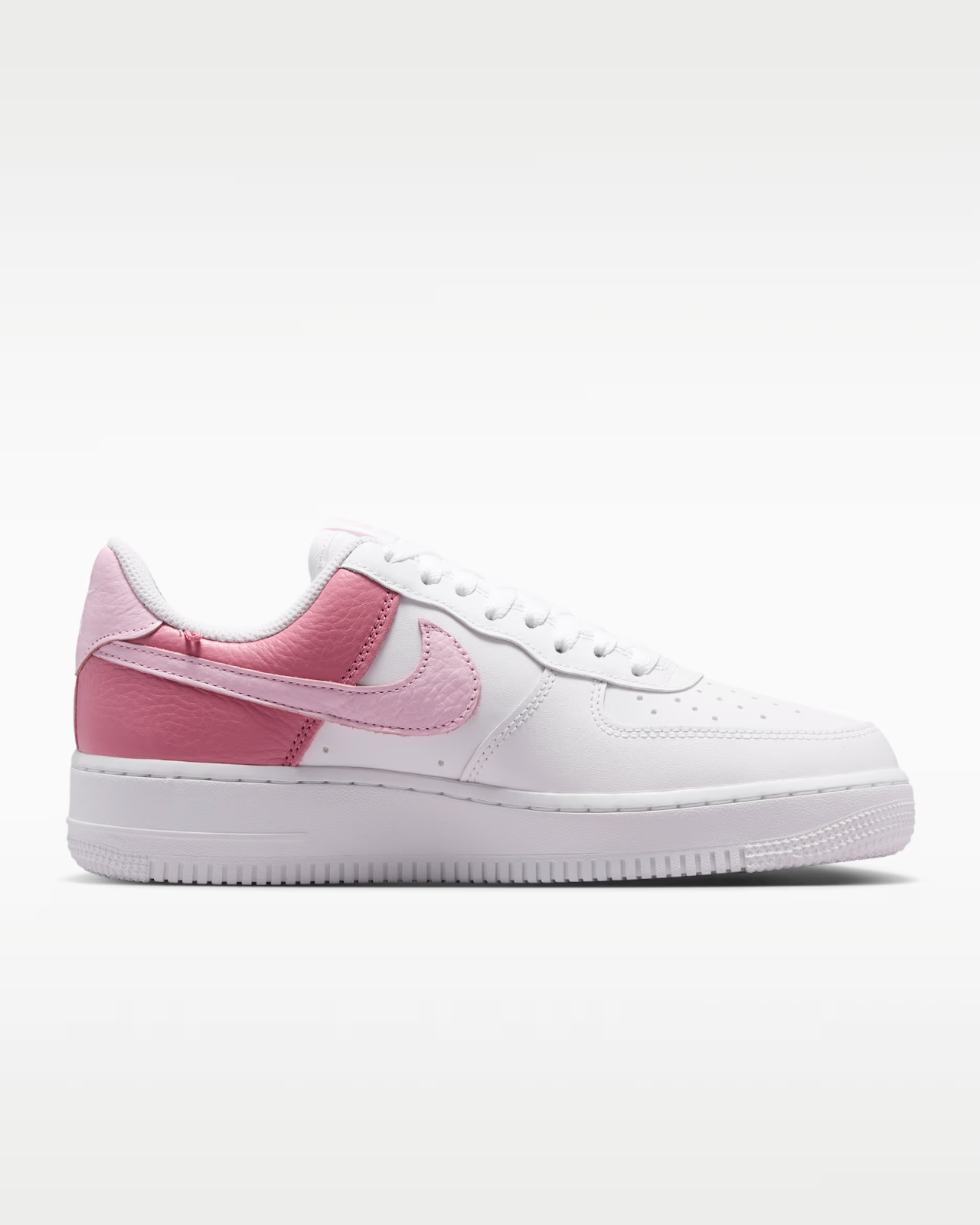 IR0872-100 Nike Air Force 1 '07 "White/Pink Foam" (Women's)