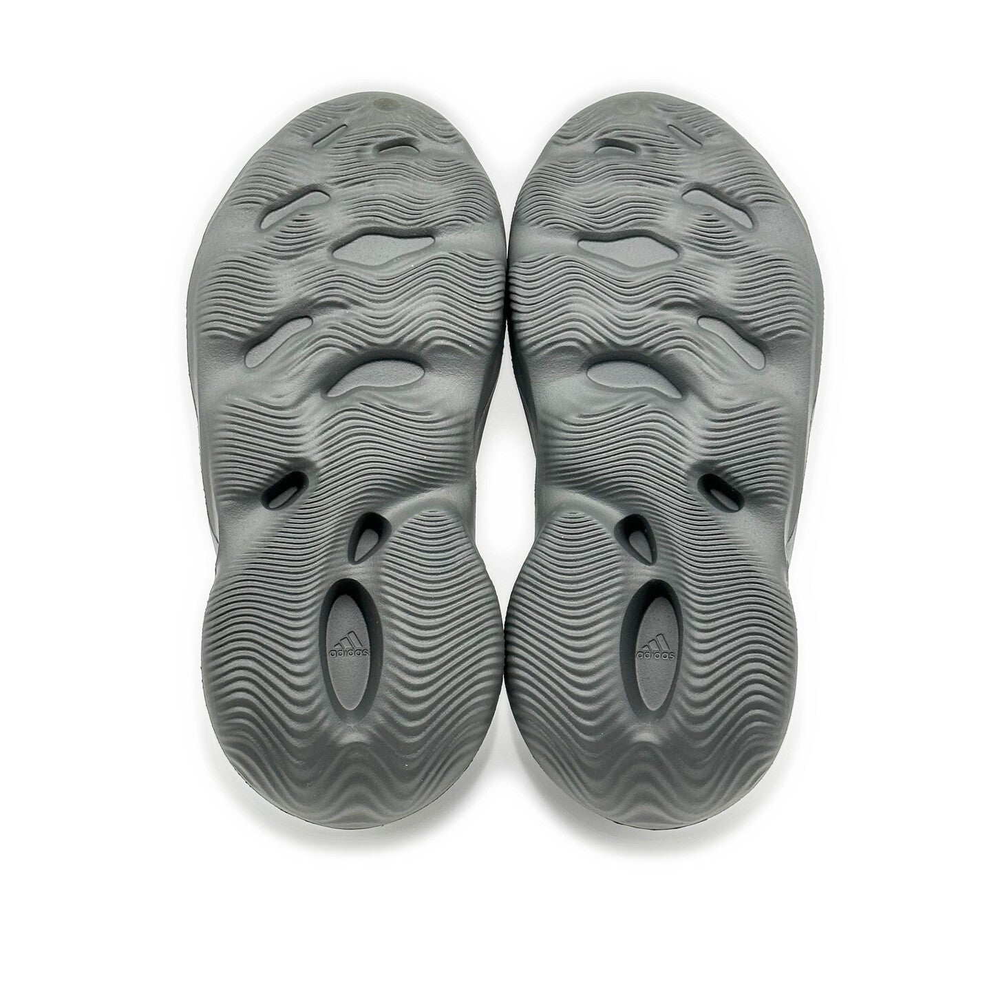 IG5349 adidas Yeezy Foam Runner Carbon (Men's)