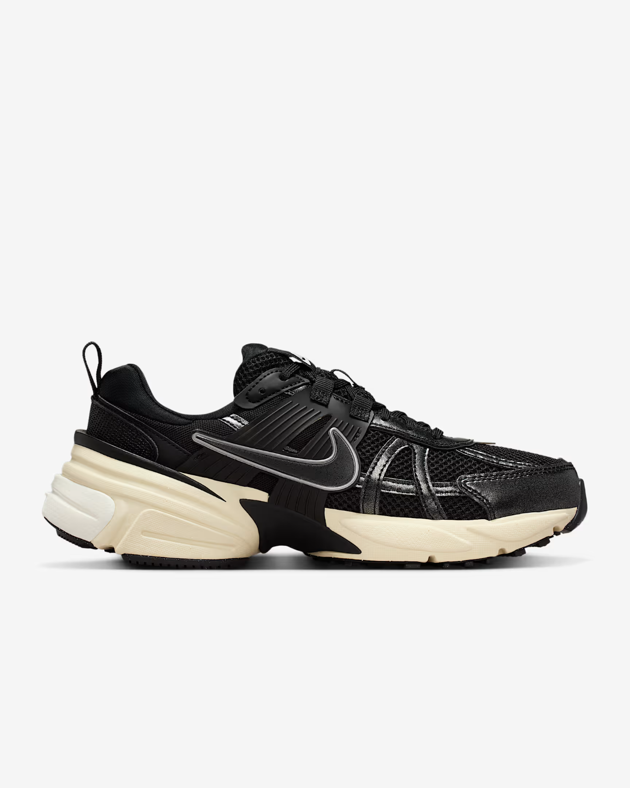 FD0736-012 Nike V2K Run Black Metallic Silver Muslin Black (Women's)