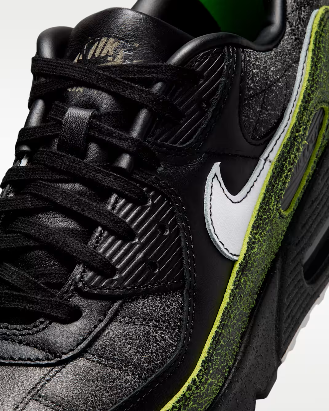 IU0523-010 Nike Air Max 90 Tiempo (Men's)