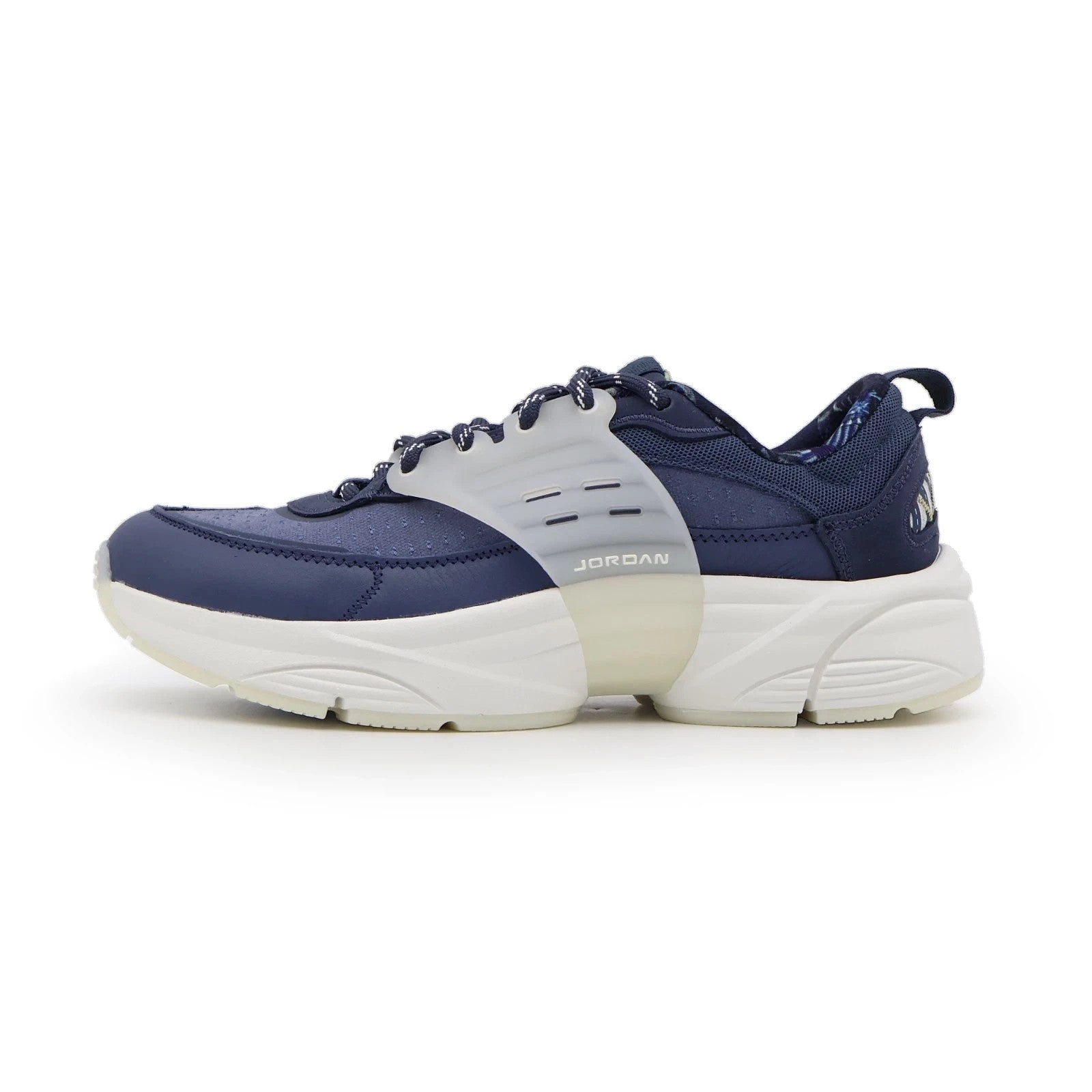 IR7254-499 Nike Jordan Trunner O/S Diffused Blue (Men's)