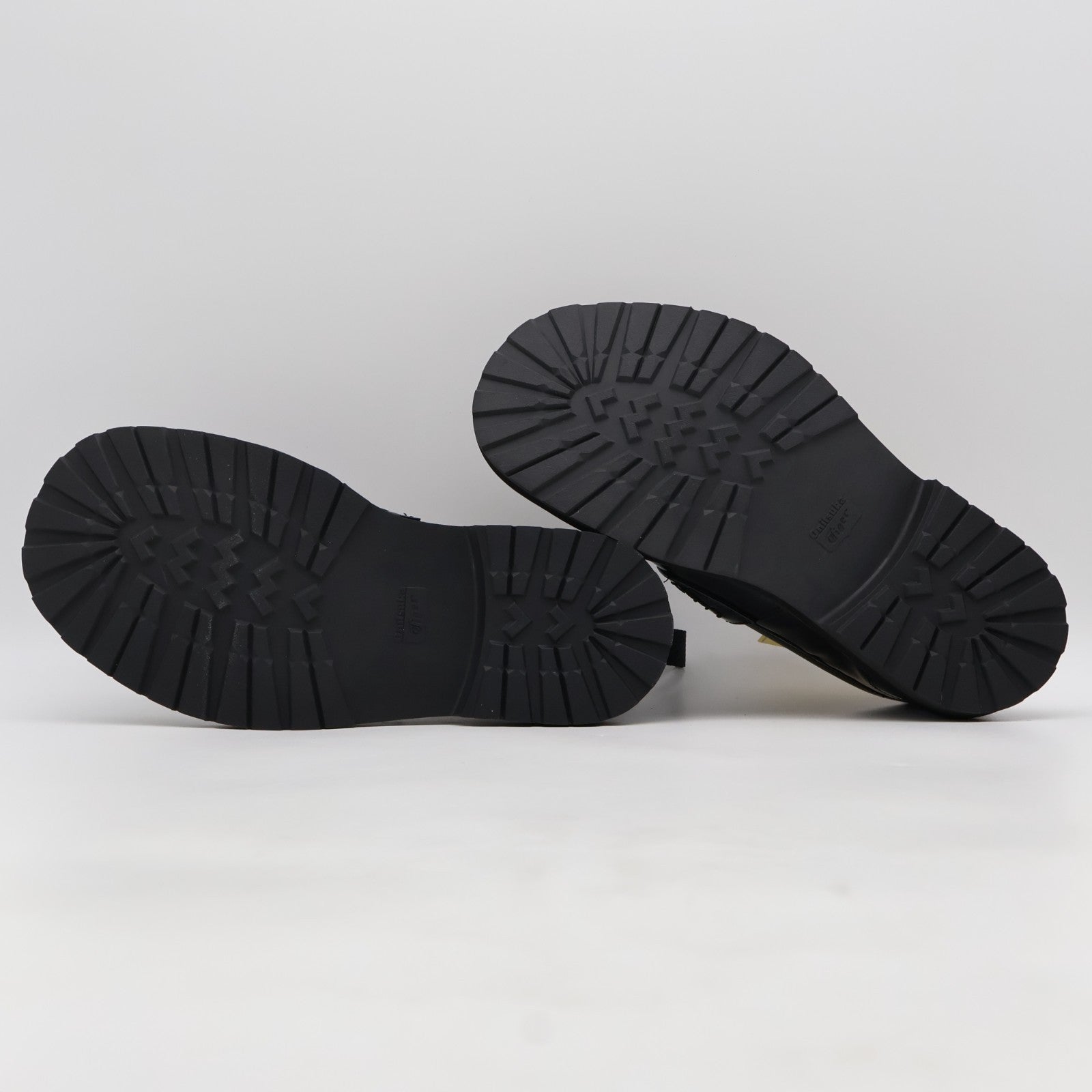 1183C509-001 Onitsuka Tiger Tiger Loafer Black Black (Men's)