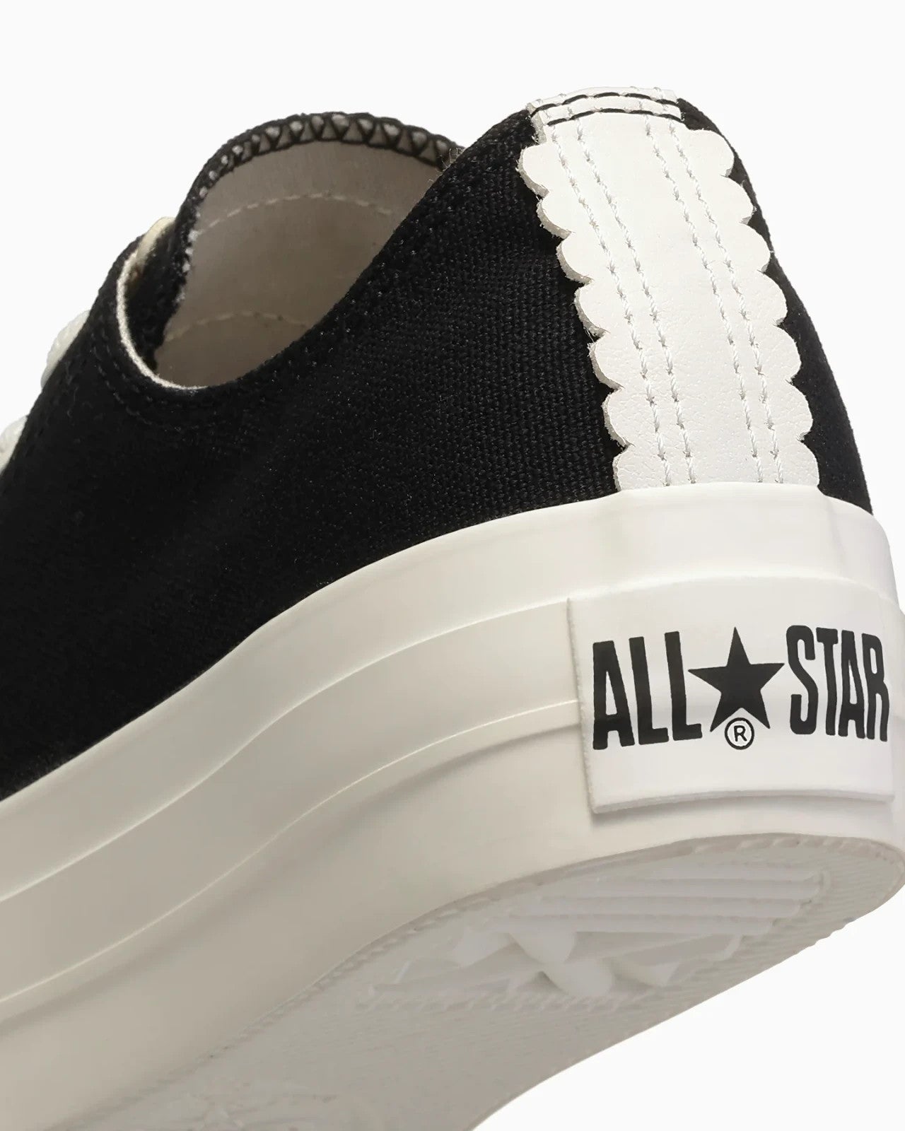 31318820 Converse Women's All Star PLTS Flowercut OX "Black/White" (Women's)