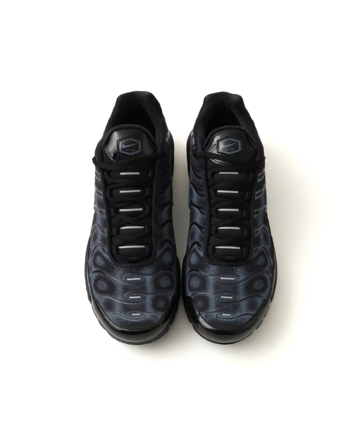 IQ6605-001 Nike Air Max Plus "Black/Cool Grey" (Men's)