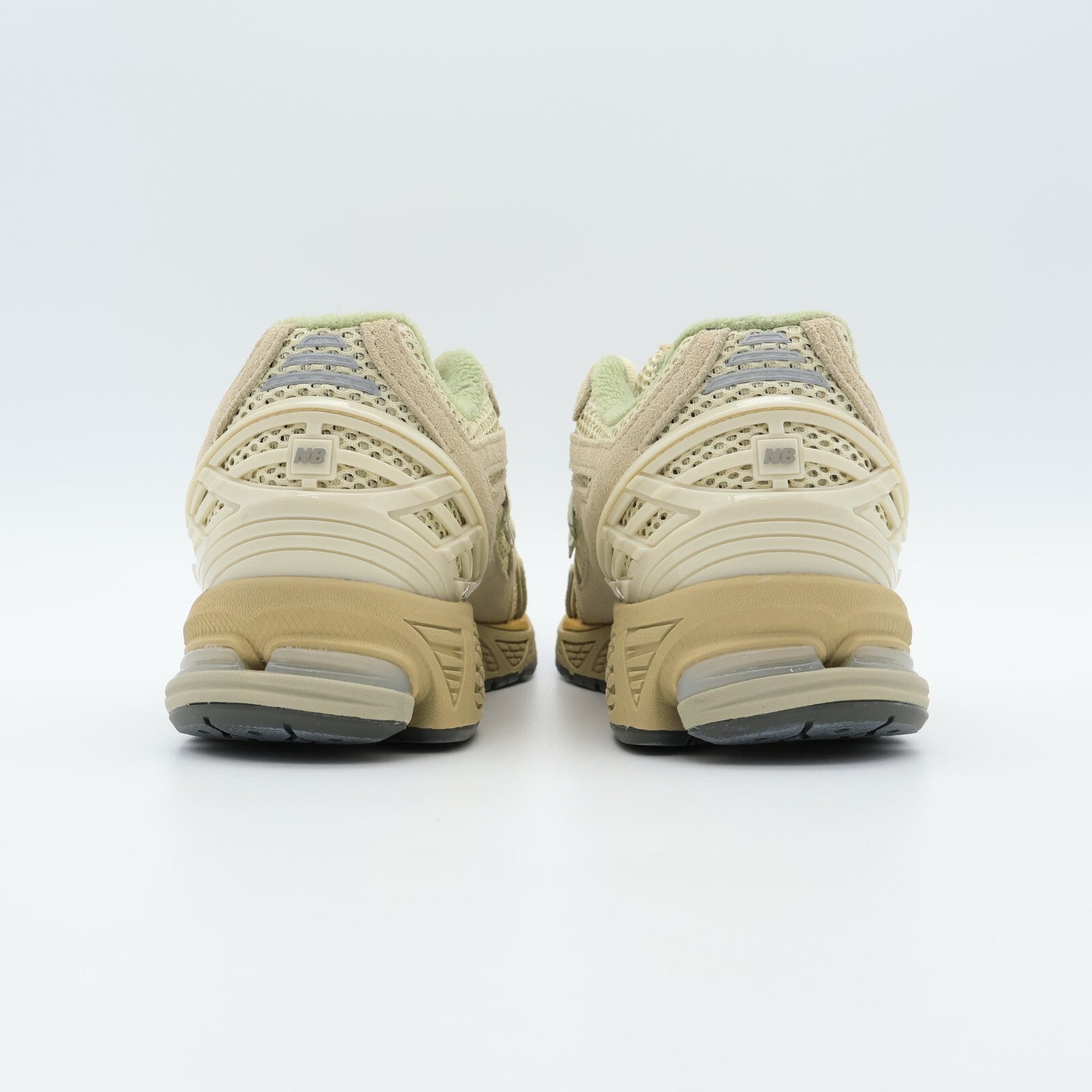 M1906RAU AURALEE New Balance 1906R Beige (Men's)