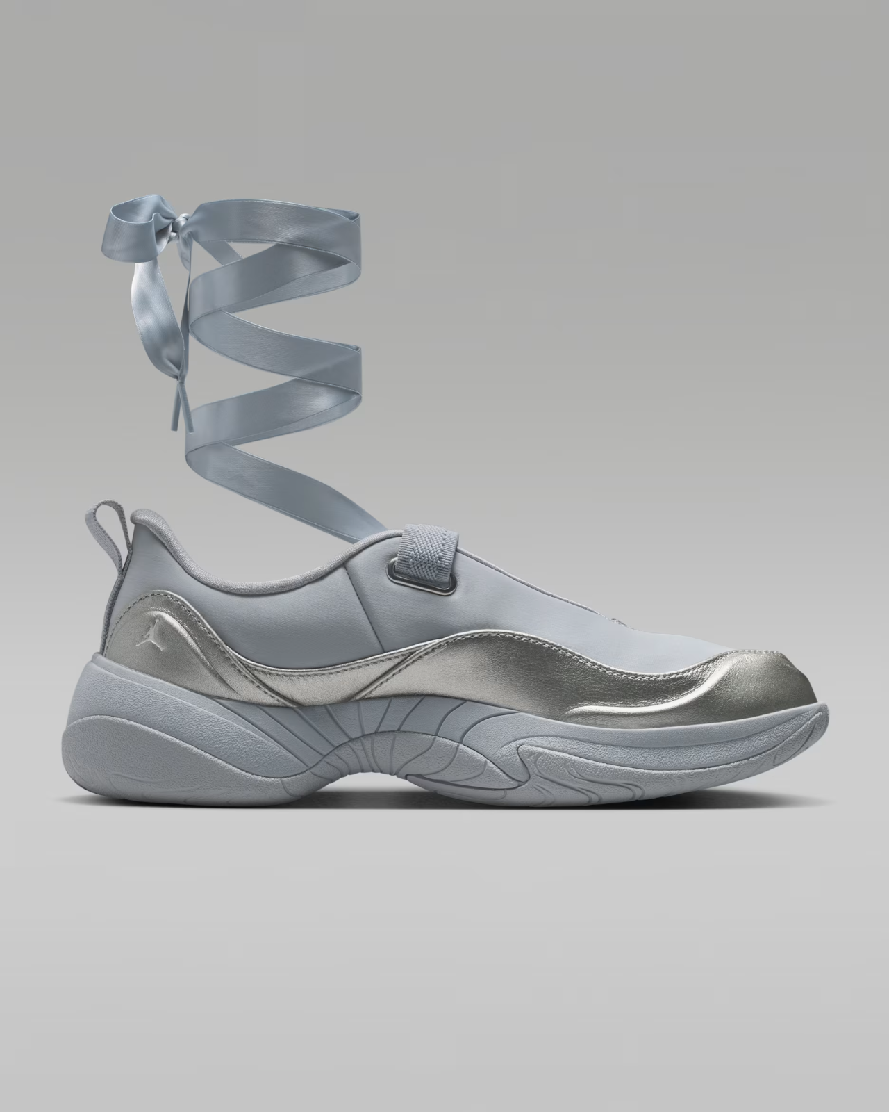 IB8597-002 Nike Jordan Pointe "Metallic Silver/Smoke Grey" (Women's)