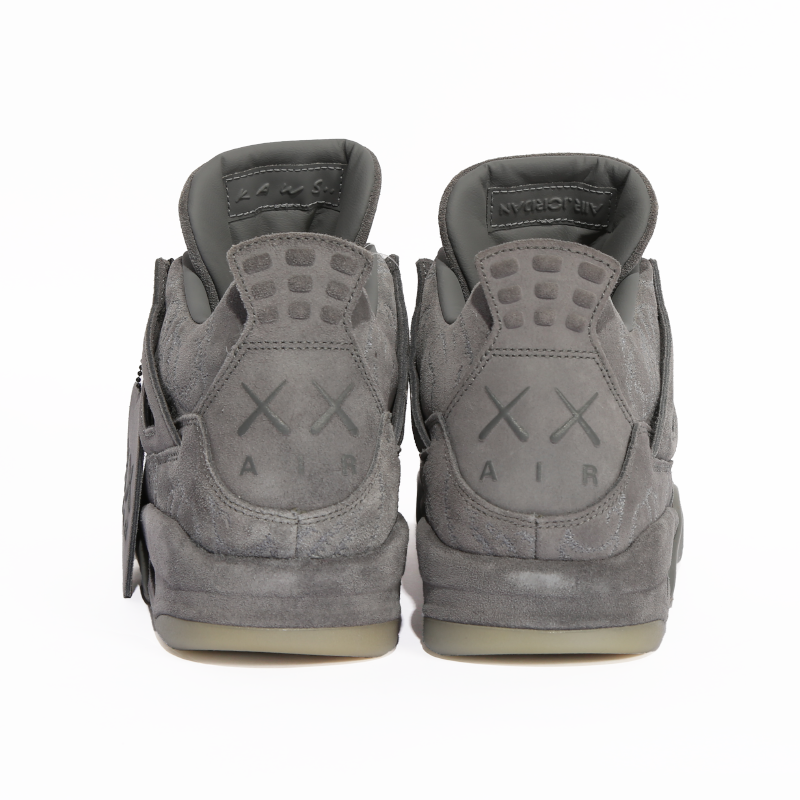 930155-003 KAWS Ã Nike Air Jordan 4 Retro "Grey"