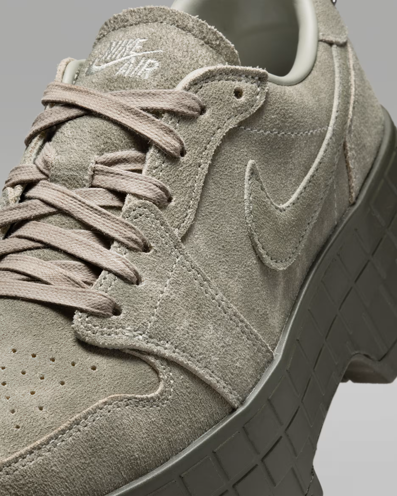 IR7248-304 Nike Air Jordan 1 Brooklyn Low "Spruce Fog/Cargo Khaki" (Women's)