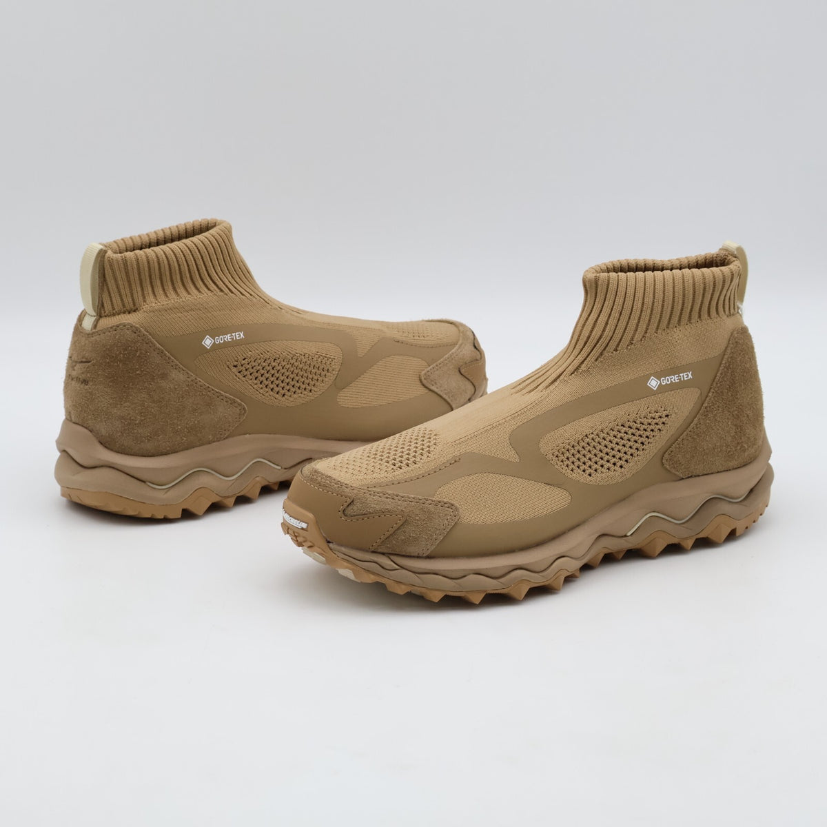 D1GD245502 nonnative Ã Mizuno Wave Mujin TL Mid GORE-TEX Cognac (Men's)