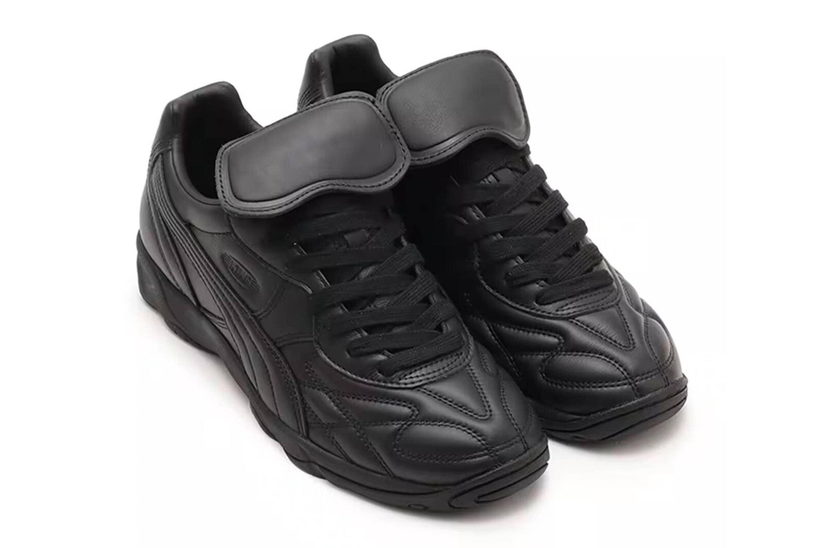 404083-01 Lack of Guidance Ã Puma King Indoor Triple Black (Men's)