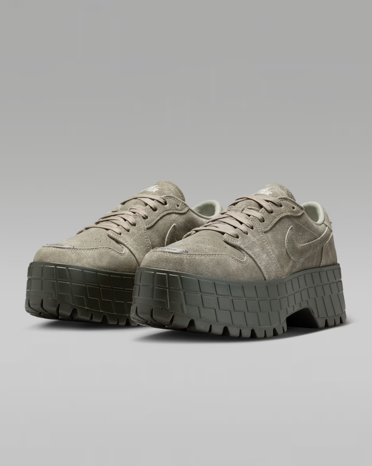 IR7248-304 Nike Air Jordan 1 Brooklyn Low "Spruce Fog/Cargo Khaki" (Women's)