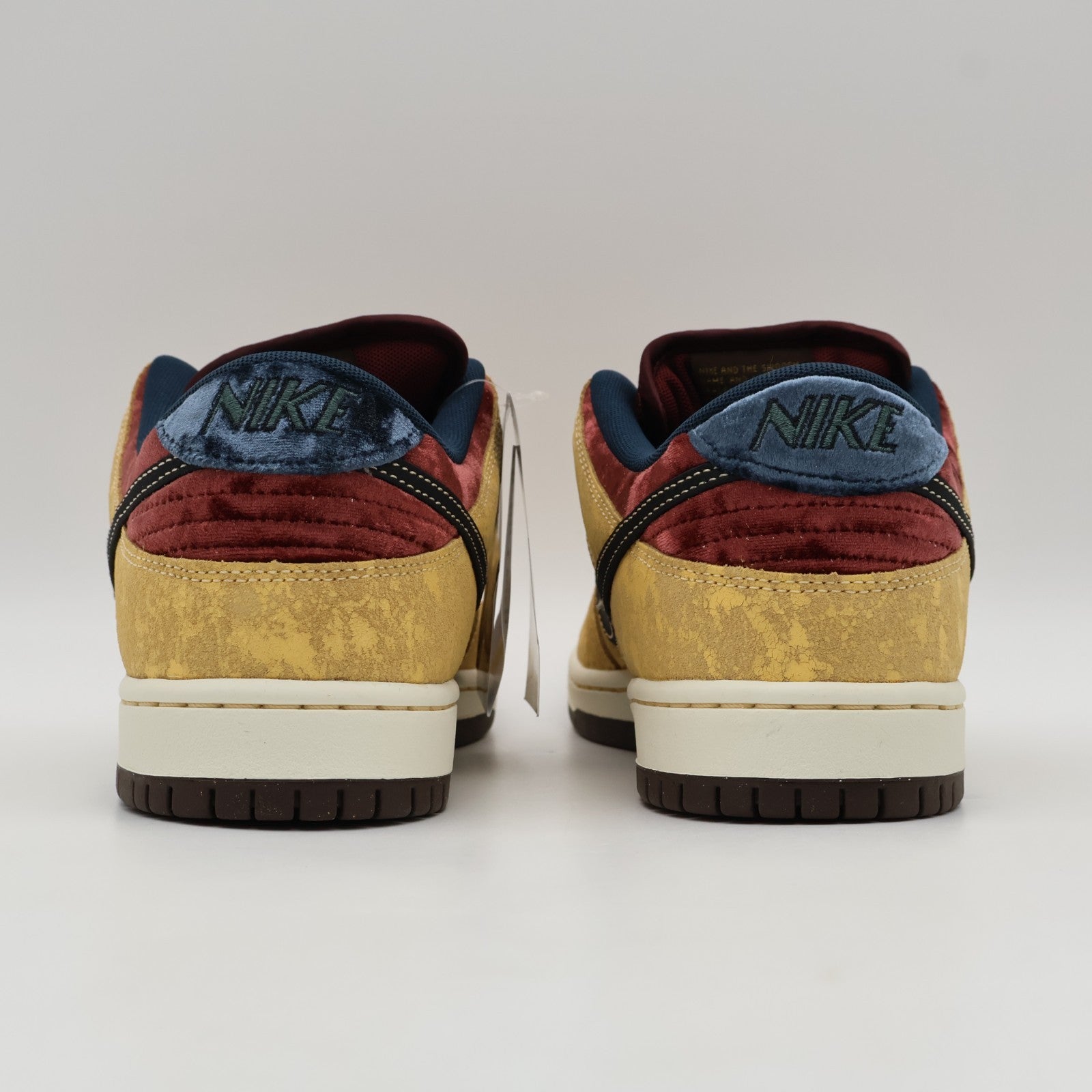 FZ1278-200 Nike SB Dunk Low City of Cinema (Men's)