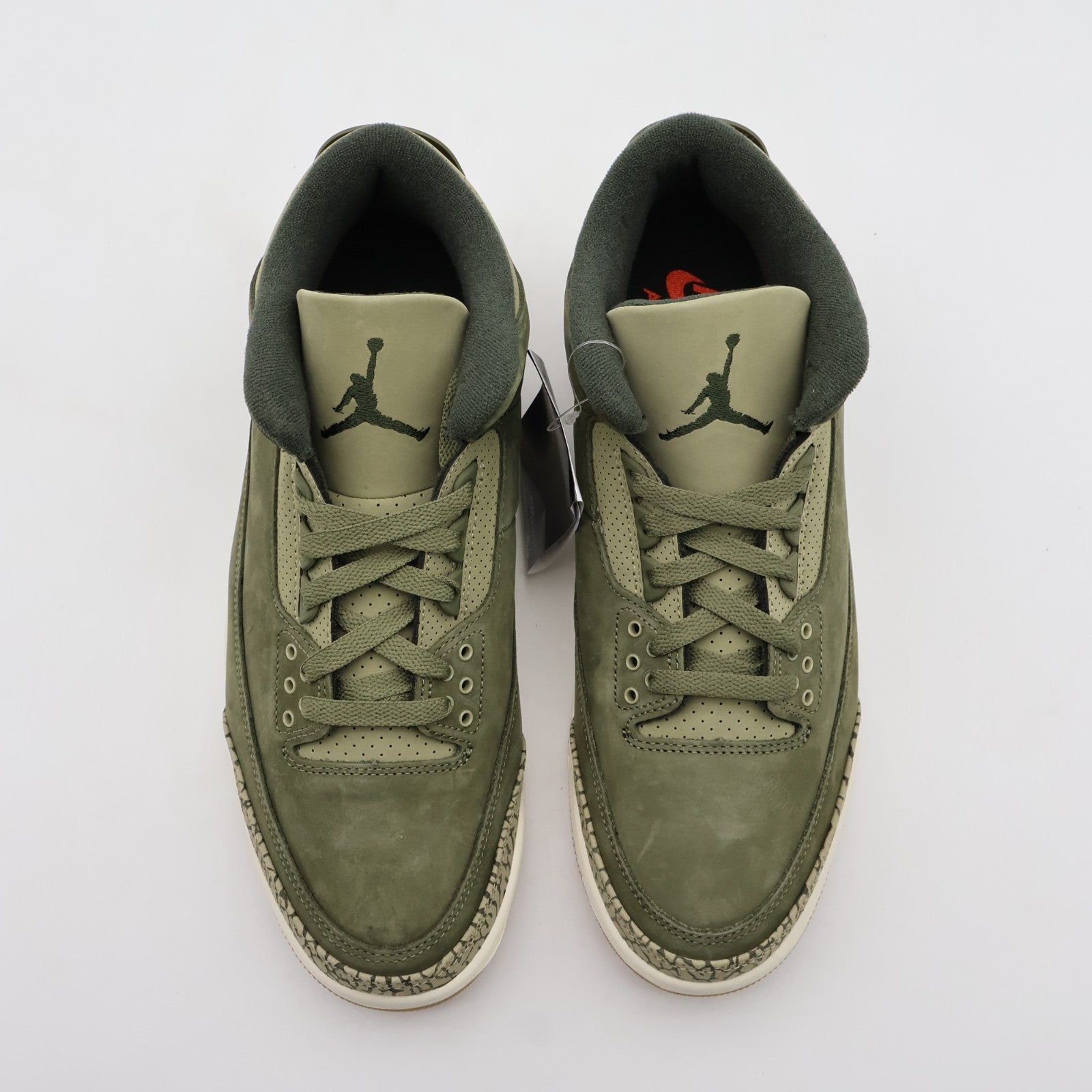 DN3707-202 Nike Air Jordan 3 Retro Family Affair (Men's)