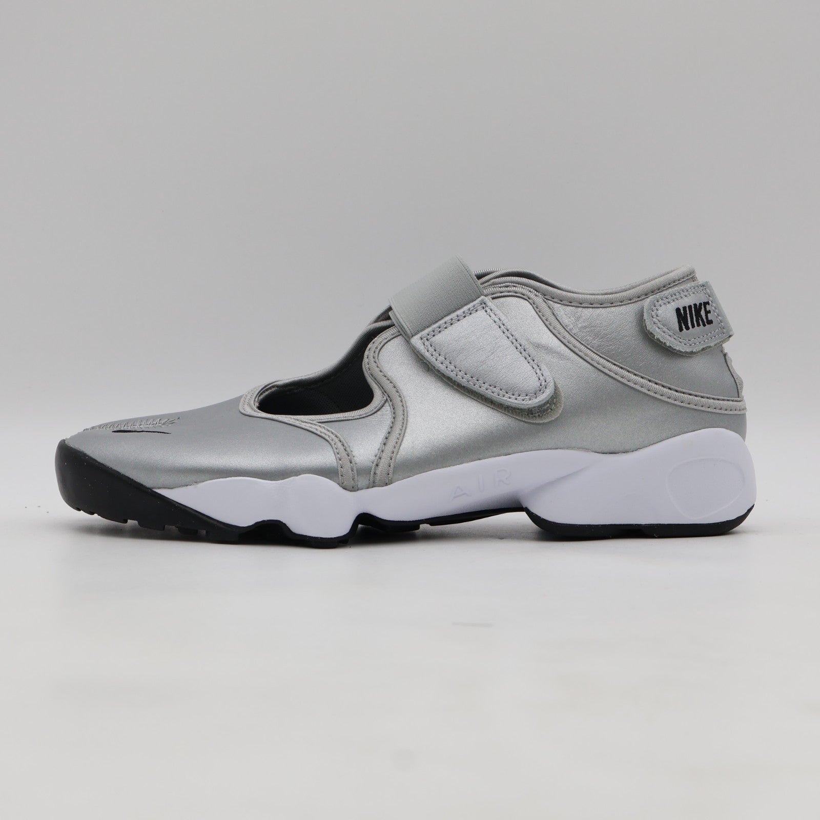 HM5737-003 Nike Air Rift Leather Metallic Silver (Women's)