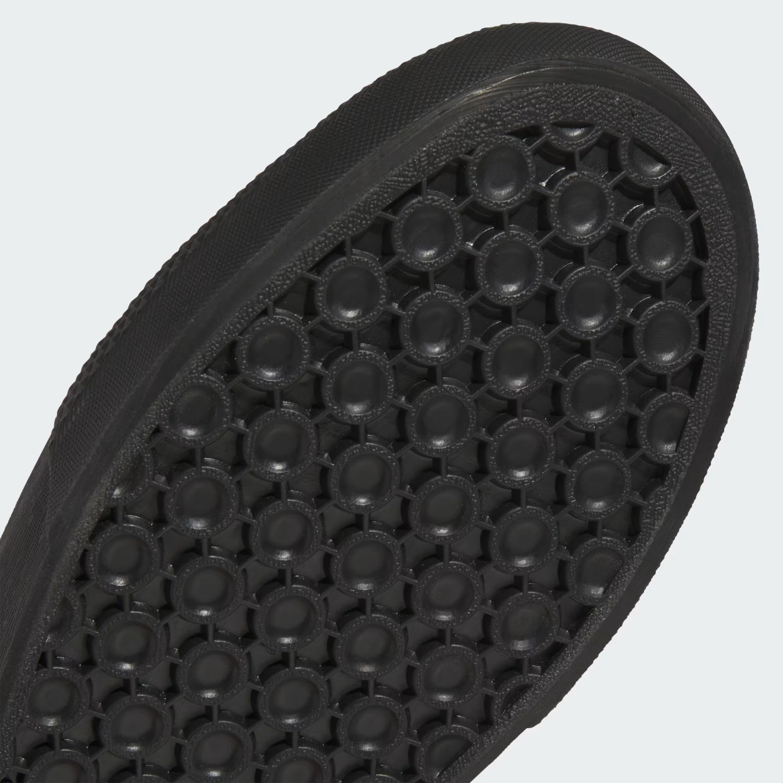 KJ0277 Adidas Shmoofoil Slip "Core Black/Grey Four" (Men's)