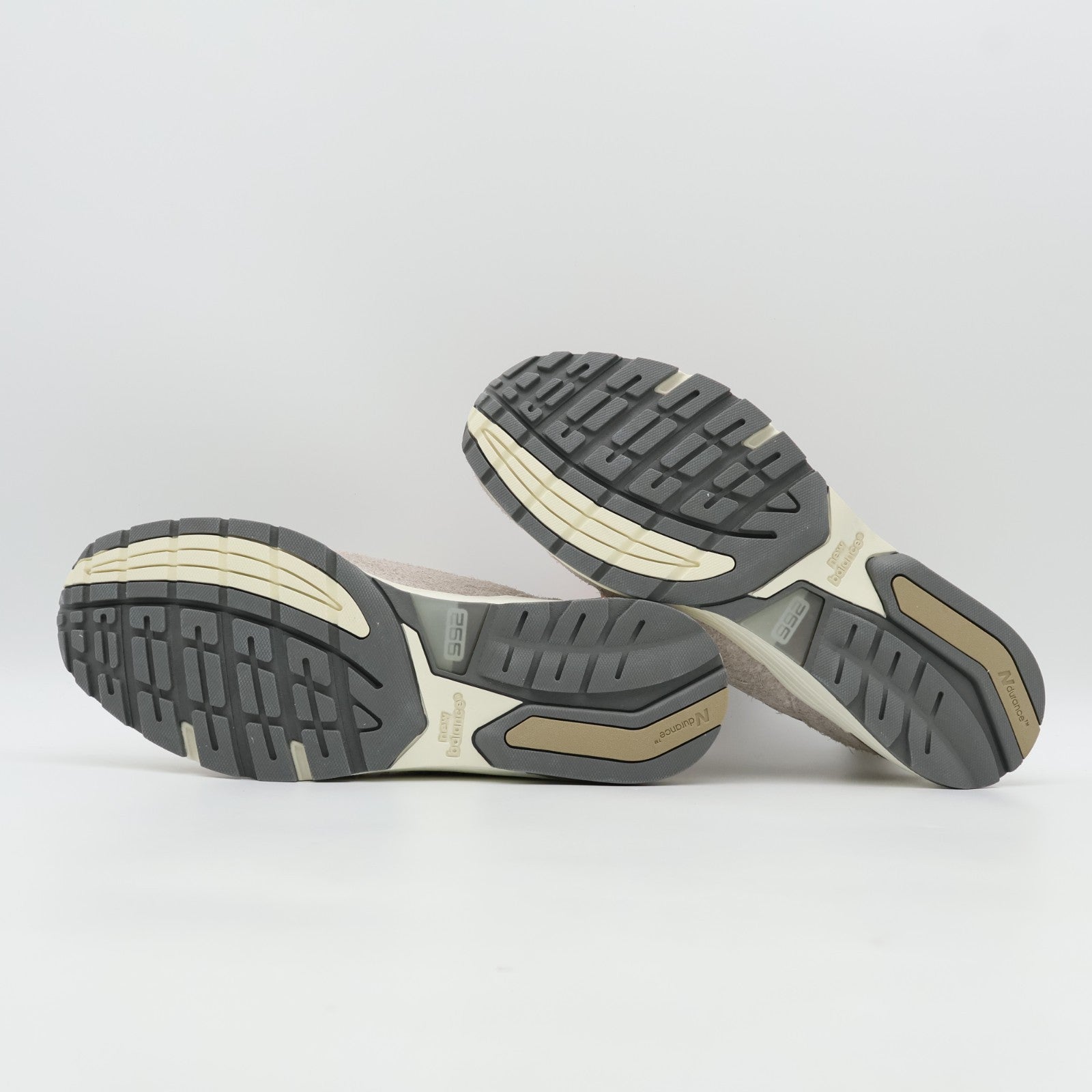 U992MM New Balance 992 Moonrock Mushroom (Men's)