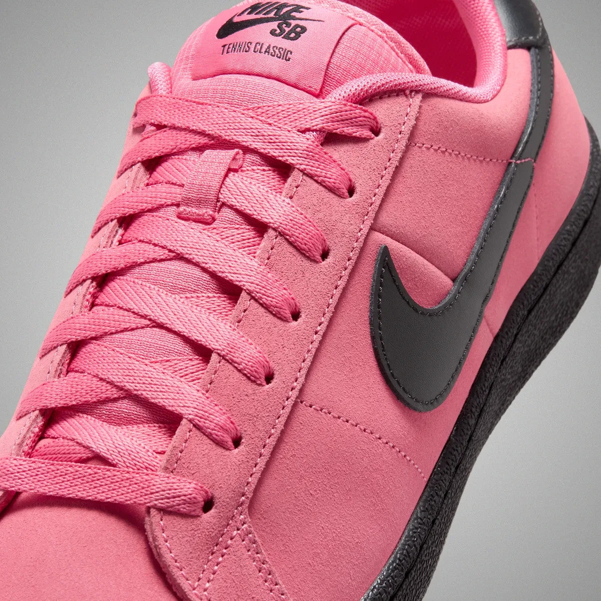 IQ8394-600 Nike SB Tennis Classic "Hyper Pink" (Unisex)