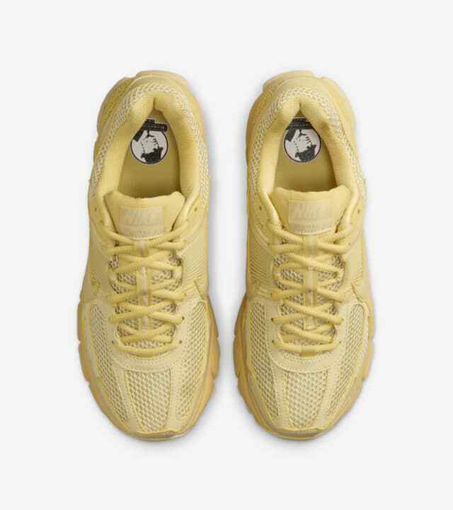 FQ7079-700 Nike Zoom Vomero 5 Saturn Gold and Lemon Wash (Women's)