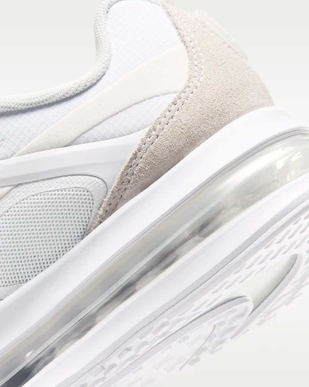 IW4934-100 Nike Air Max Metro "White/Photon Dust" (Women's)