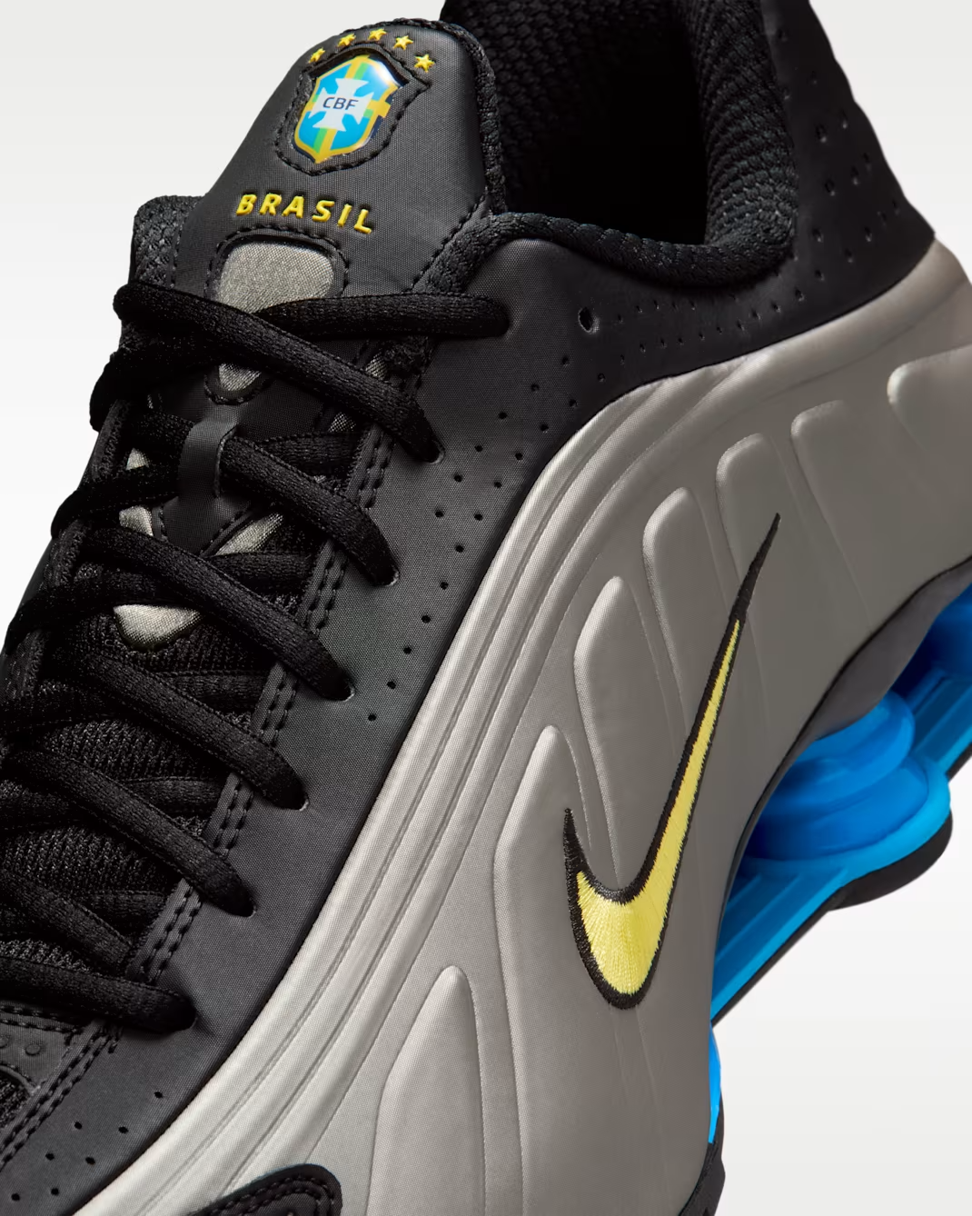 IO8134-001 Nike Shox R4 Brazil (Men's)