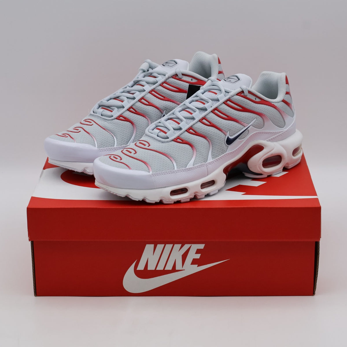 DM0032-034 Nike Air Max Plus Pure Platinum University Red (Men's)