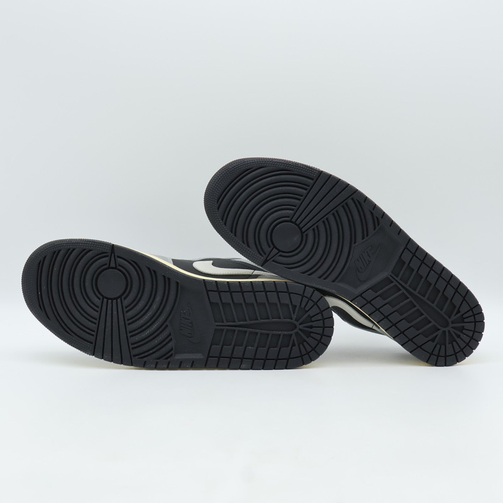 HQ2010-012 Nike Air Jordan 1 Low OG  Light Smoke Grey Off Noir (Men's)