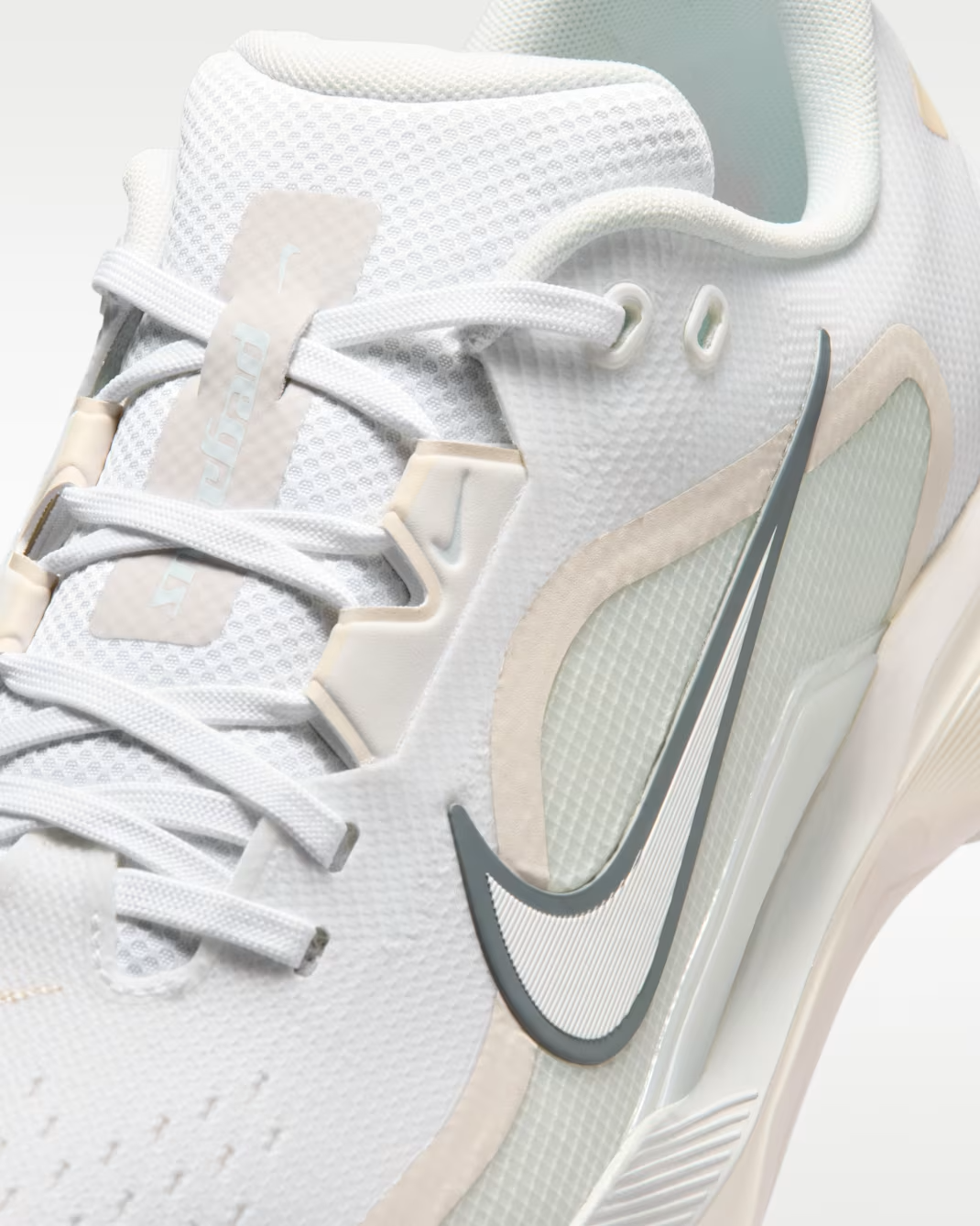 HV4700-101 Nike Pegasus 1 Golf "White/Grey" (Men's)