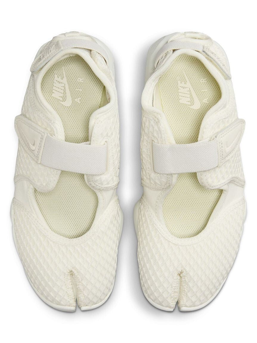 HM8288-101 Nike  Air Rift Lace Sail (Women's)