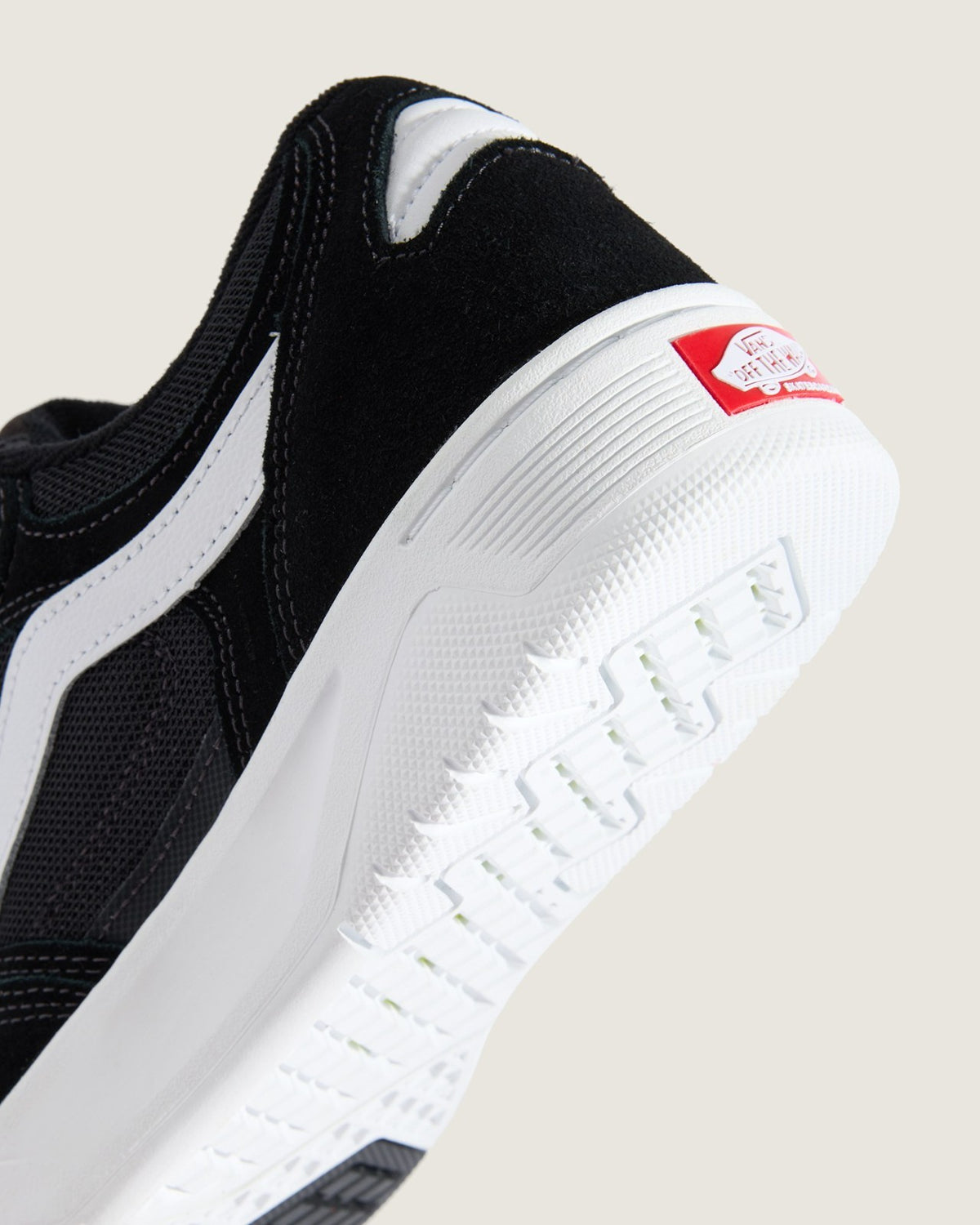 VN000V74BWT Vans Skate Rowan Z3 "Black/White" (Men's)