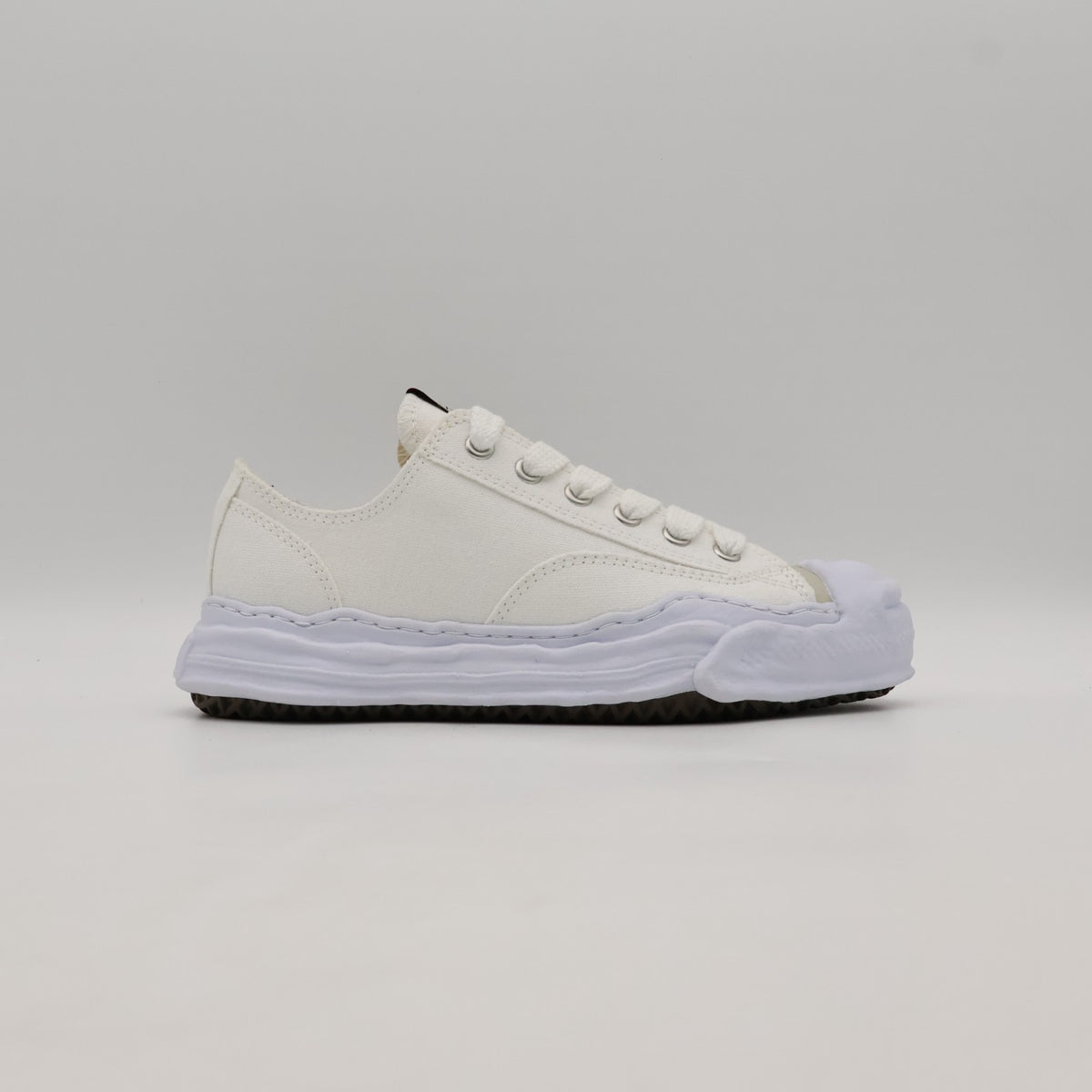 A05FW702-white Maison MIHARA YASUHIRO HANK Original Sole Canvas Low Cut (Men's)