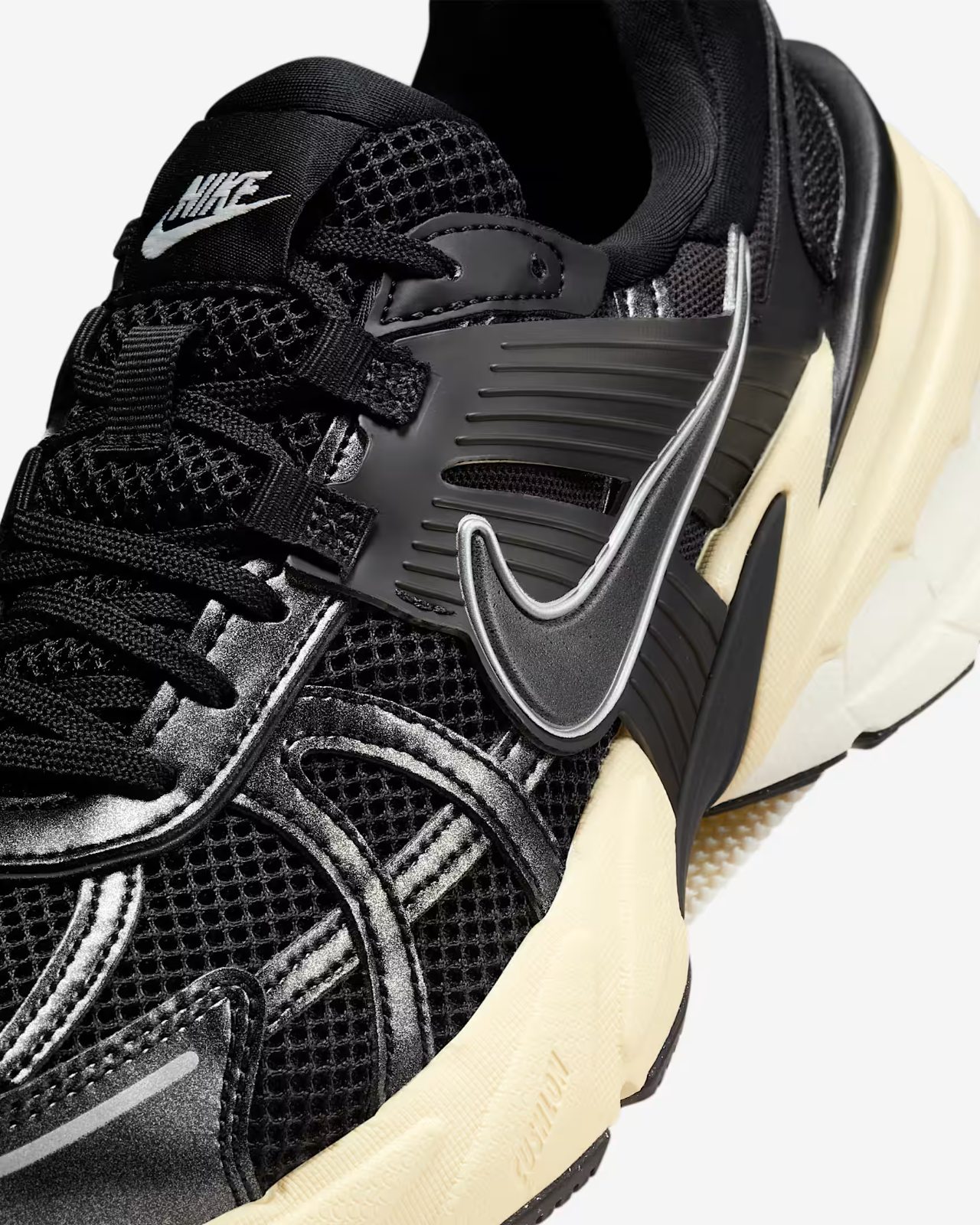 FD0736-012 Nike V2K Run Black Metallic Silver Muslin Black (Women's)