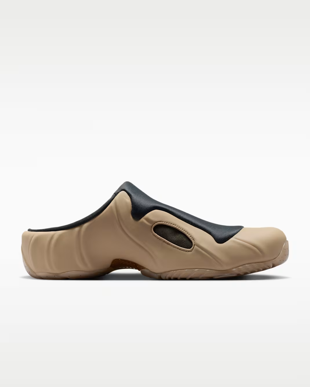 IR5920-297 Nike Clogposite "Parachute Beige" (Men's)