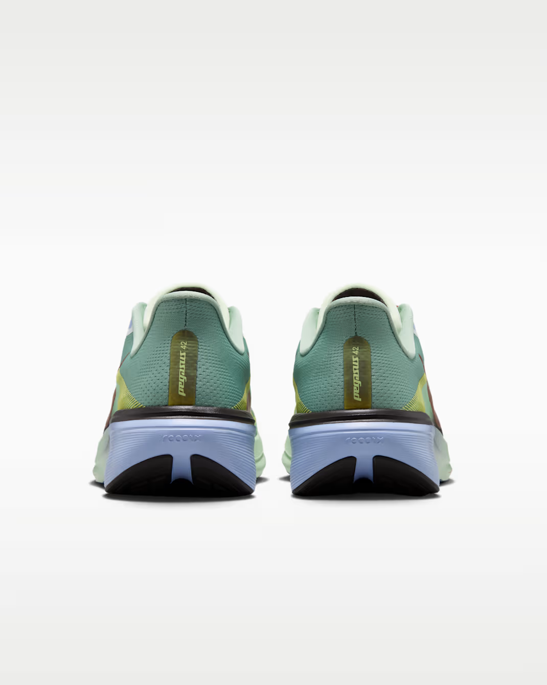 IW1247-099 Nike Pegasus 42 SE "Steam/Frosted Spruce" (Men's)