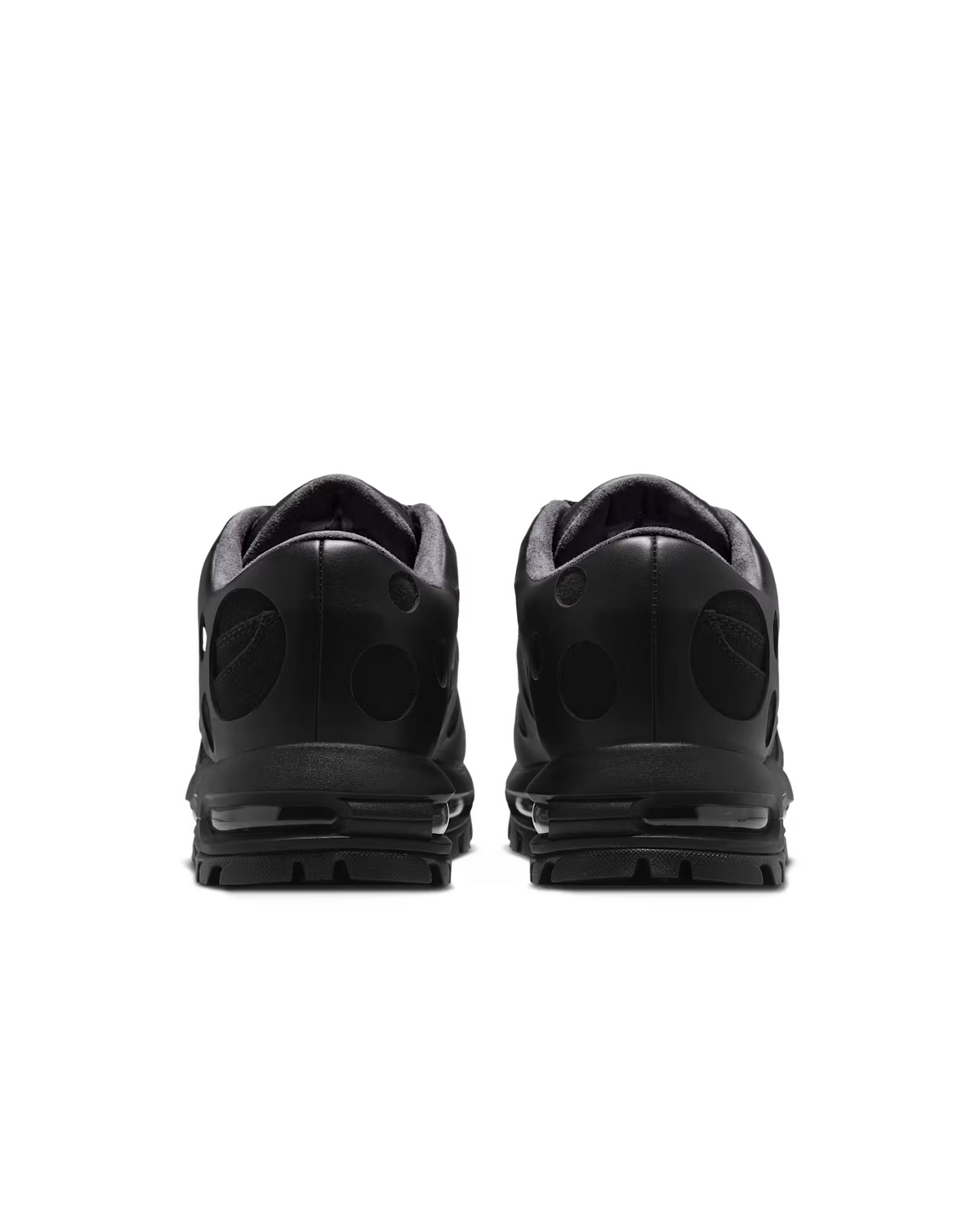 ir2174-001 NIKE AIR MAX GOADOME LOW QS (Men's)