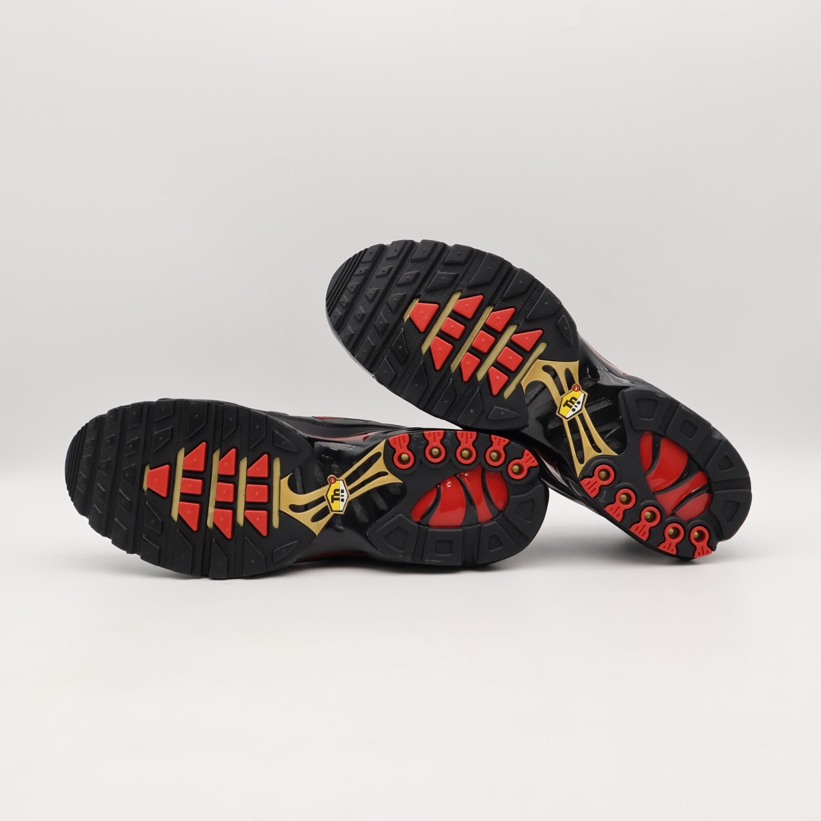 FZ3038-001 Nike Air Max Plus Premium Black Metallic Gold University Red (Men's)