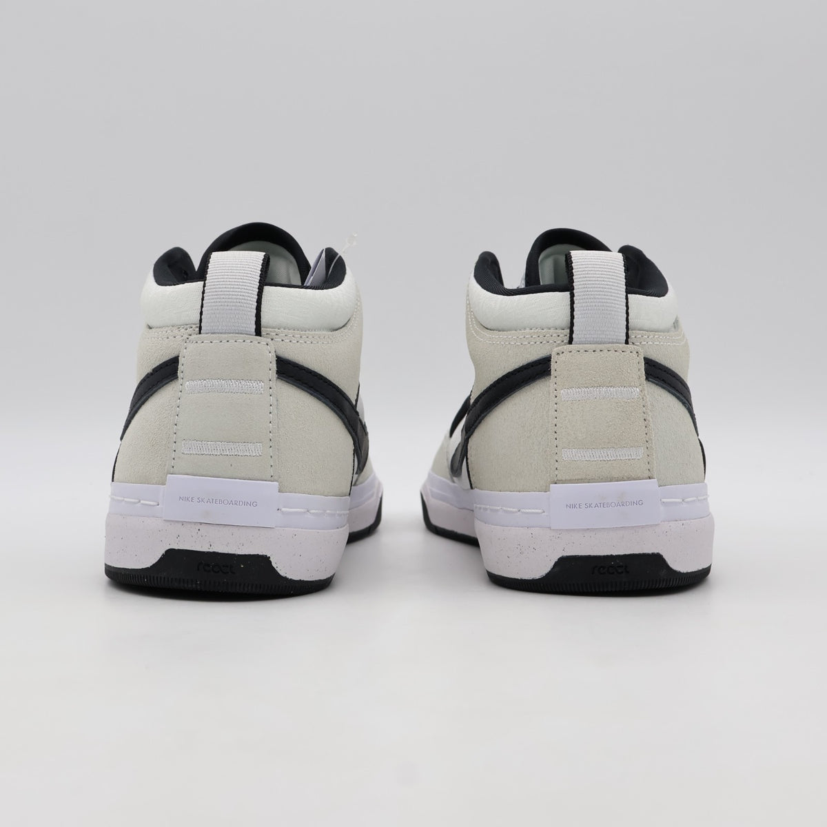 DX4361-100 Nike SB React Leo White Black (Men's)