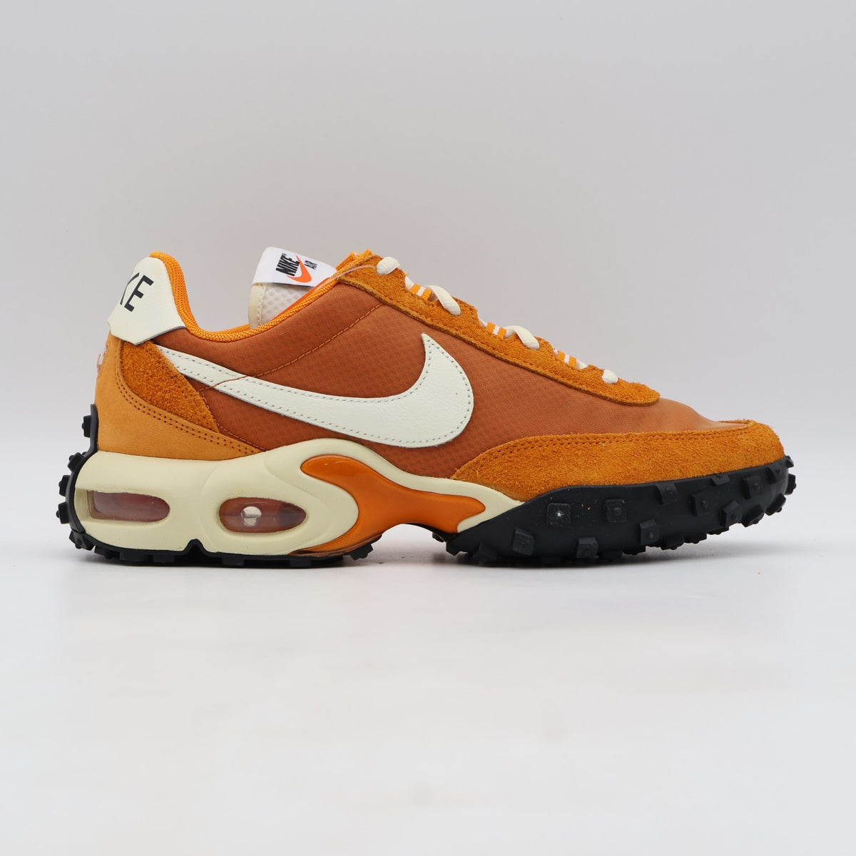 IB3656-800 Nike Air Max Waffle Bright Ceramic Sail (Men's)
