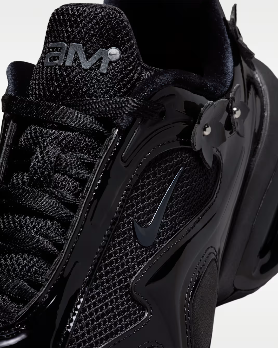 IR8633-001 Nike Air Max Muse "Black/Metallic Silver" (Women's)