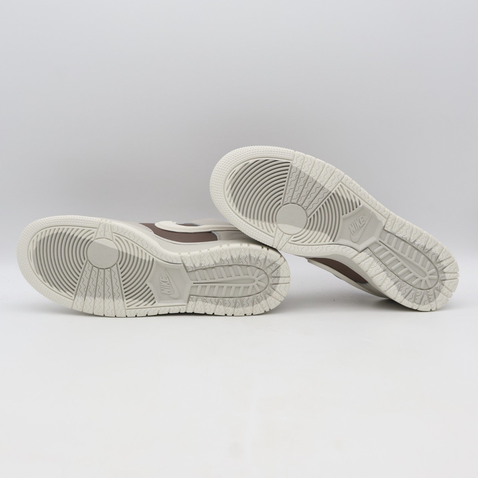 HQ2053-002 Nike Dunk Low GORE-TEX Light Bone (Men's)