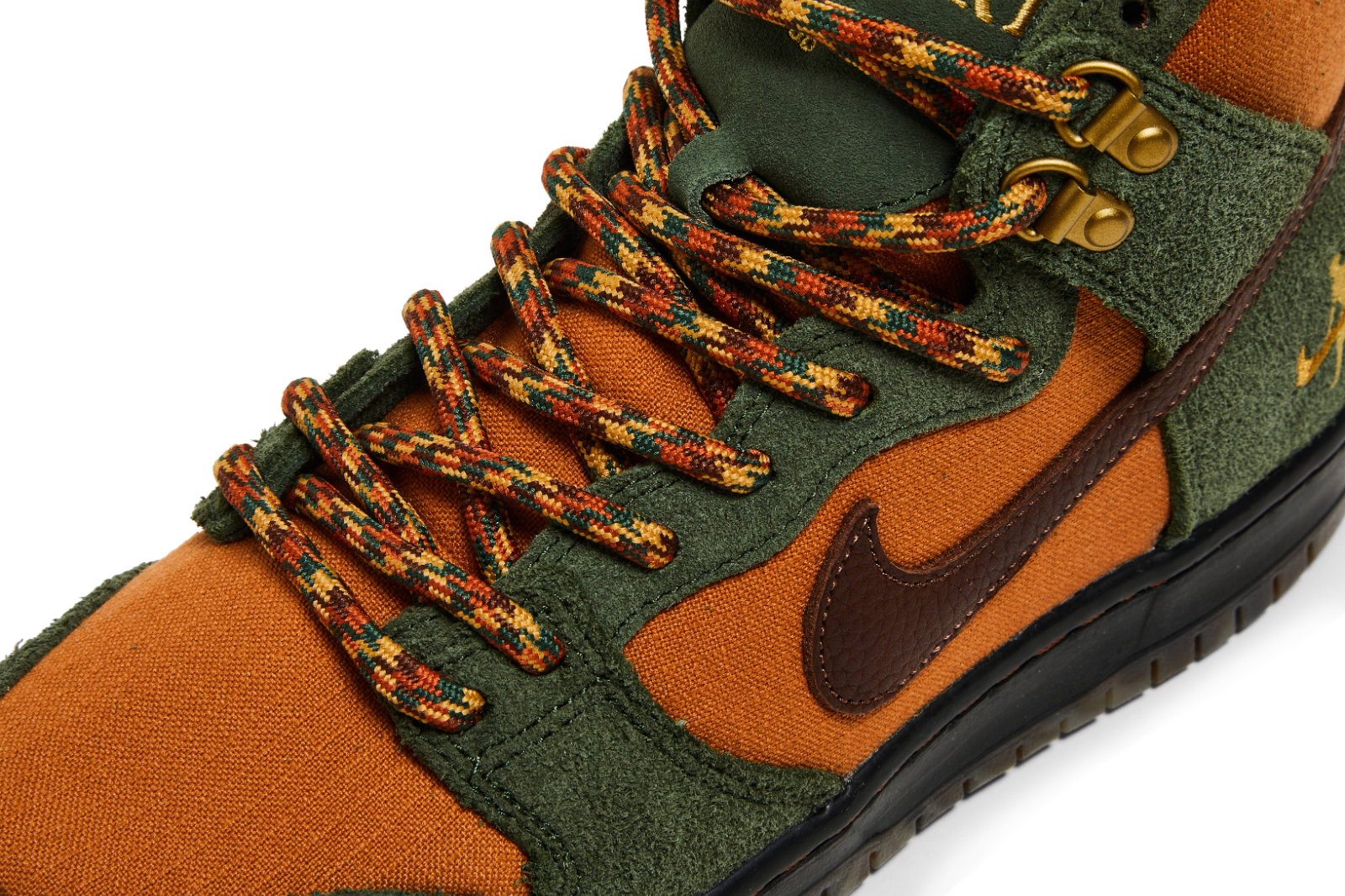 DO6119-300 PASS~PORT Ã Nike SB Dunk High "Work Boot" (Men's)