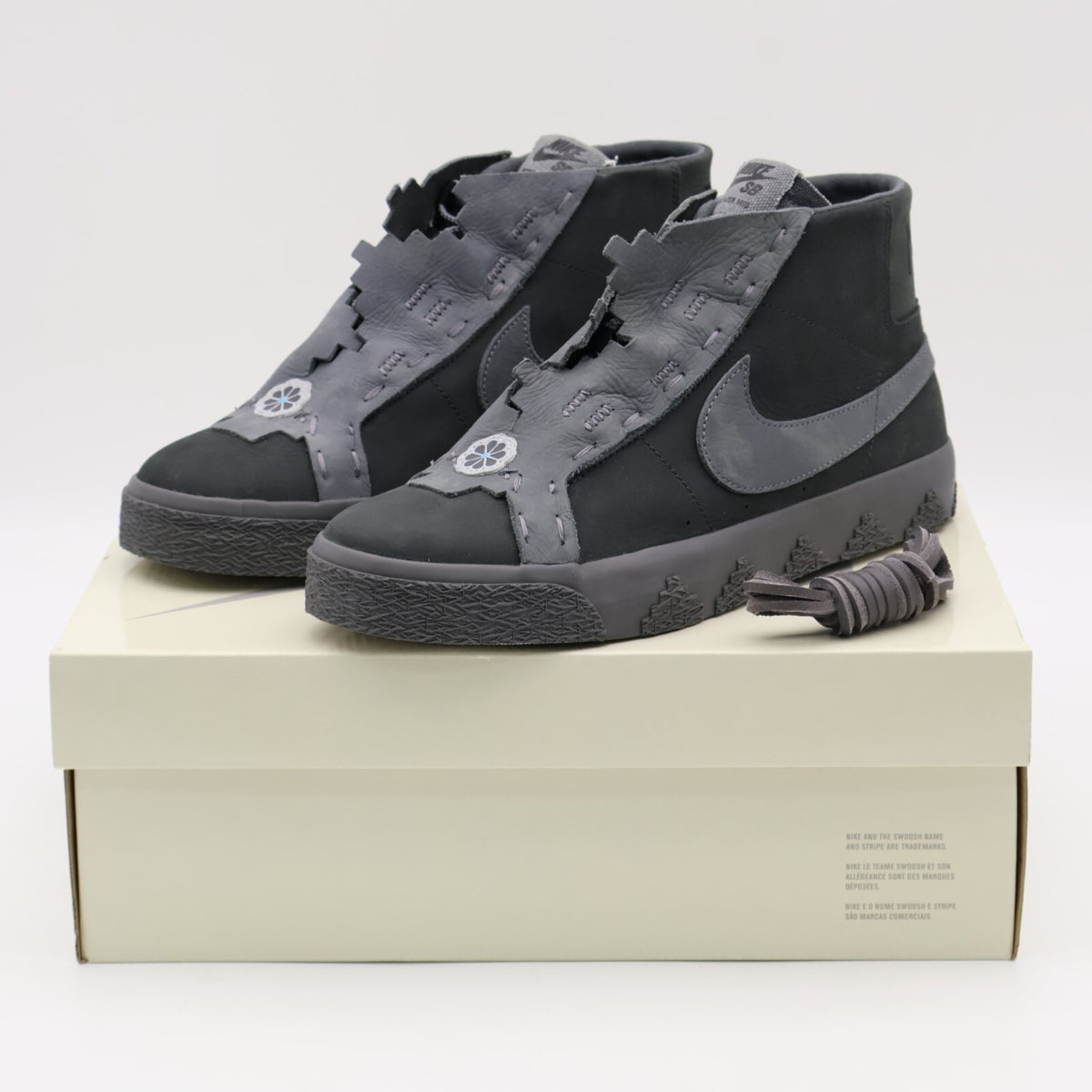 FQ0792-001 Diâorr Greenwood Nike SB Zoom Blazer Mid QS Dark Grey (Men's)