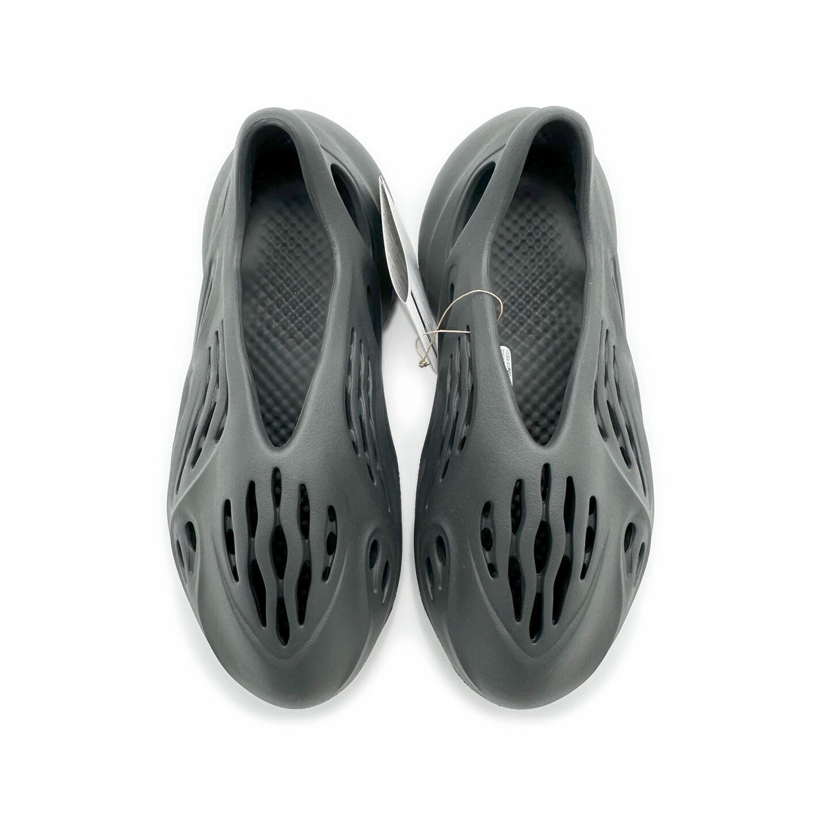 IG5349 adidas Yeezy Foam Runner Carbon (Men's)