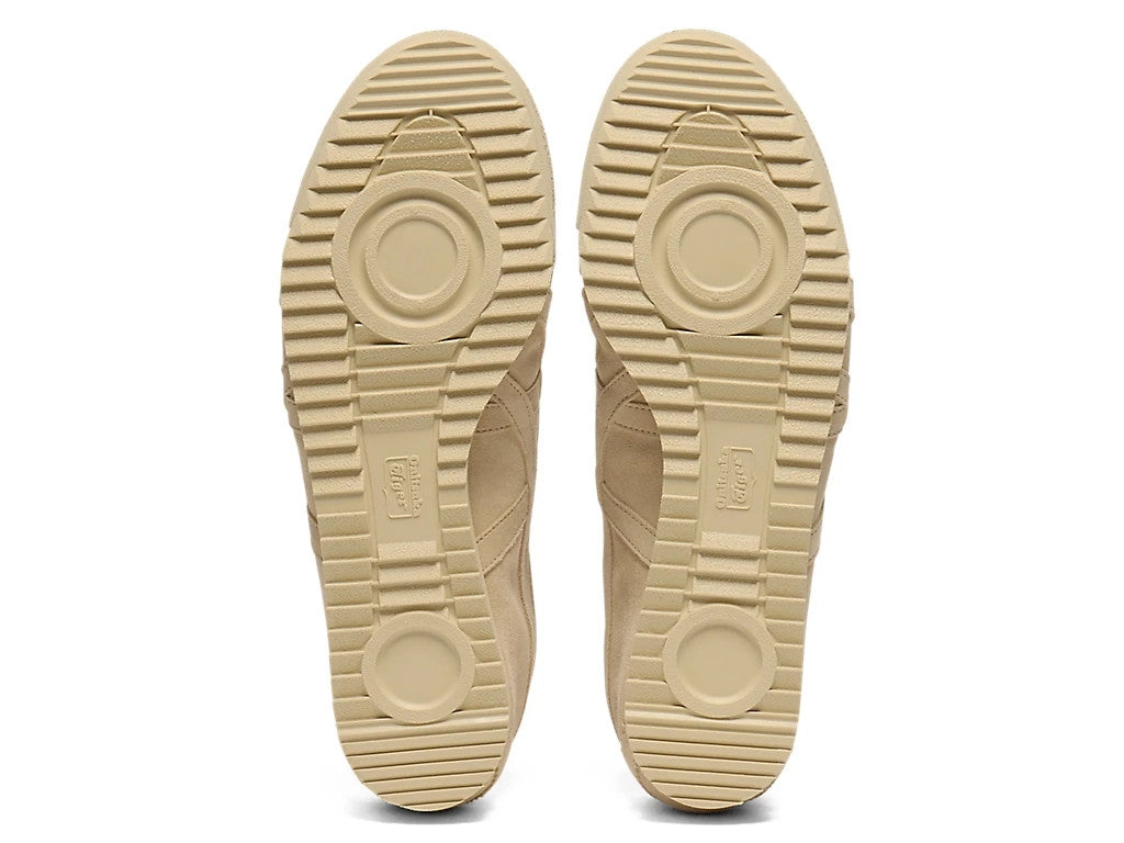 1183C705-250 Tomohisa Yamashita Onitsuka Tiger NIPPON MADE Mexico 66 NM L9