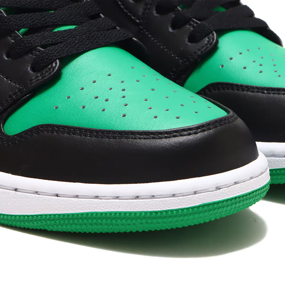 553558-065 Nike Air Jordan 1 Low "Lucky Green" (Men's)