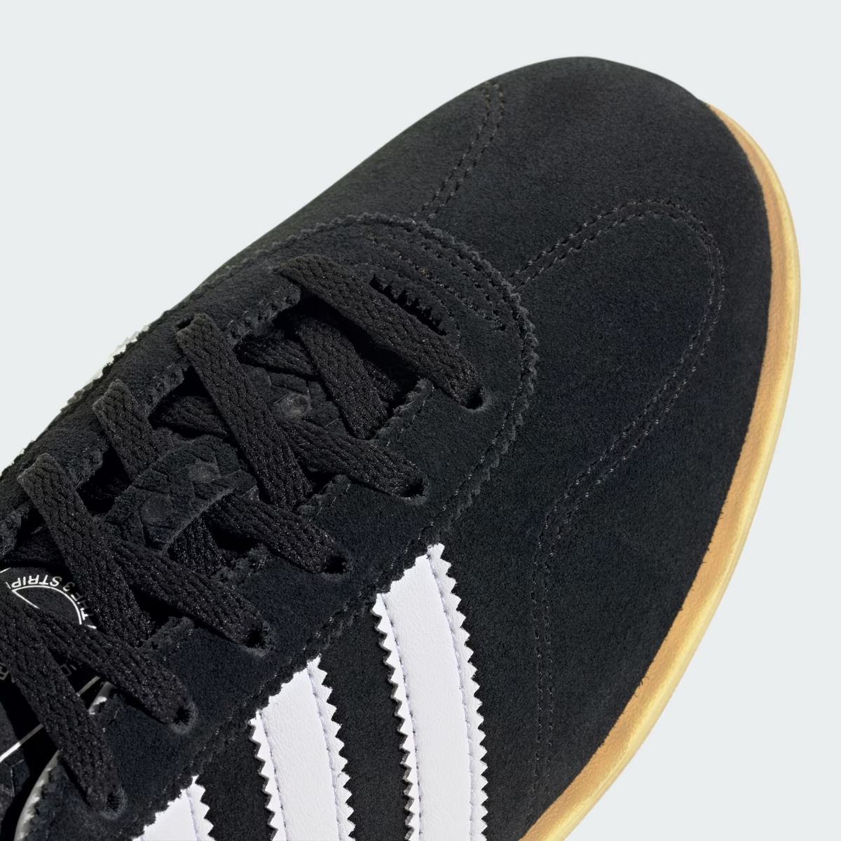 JR8886 adidas Originals Gazelle Low Pro Core Black Cloud White Gum (Men's)
