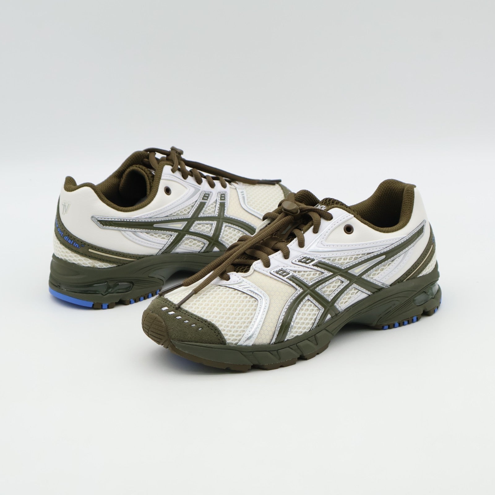 1203A810-101 Temptation Vacation Ã Asics Gel-DS Trainer 14 Cream  (Men's)